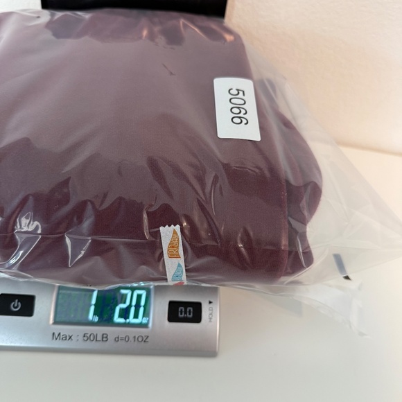 Aritzia Joggers Women 2XS Faded Burgundy Meg Fit Sweatpants Cozy Fleece Comfy - Picture 16 of 16